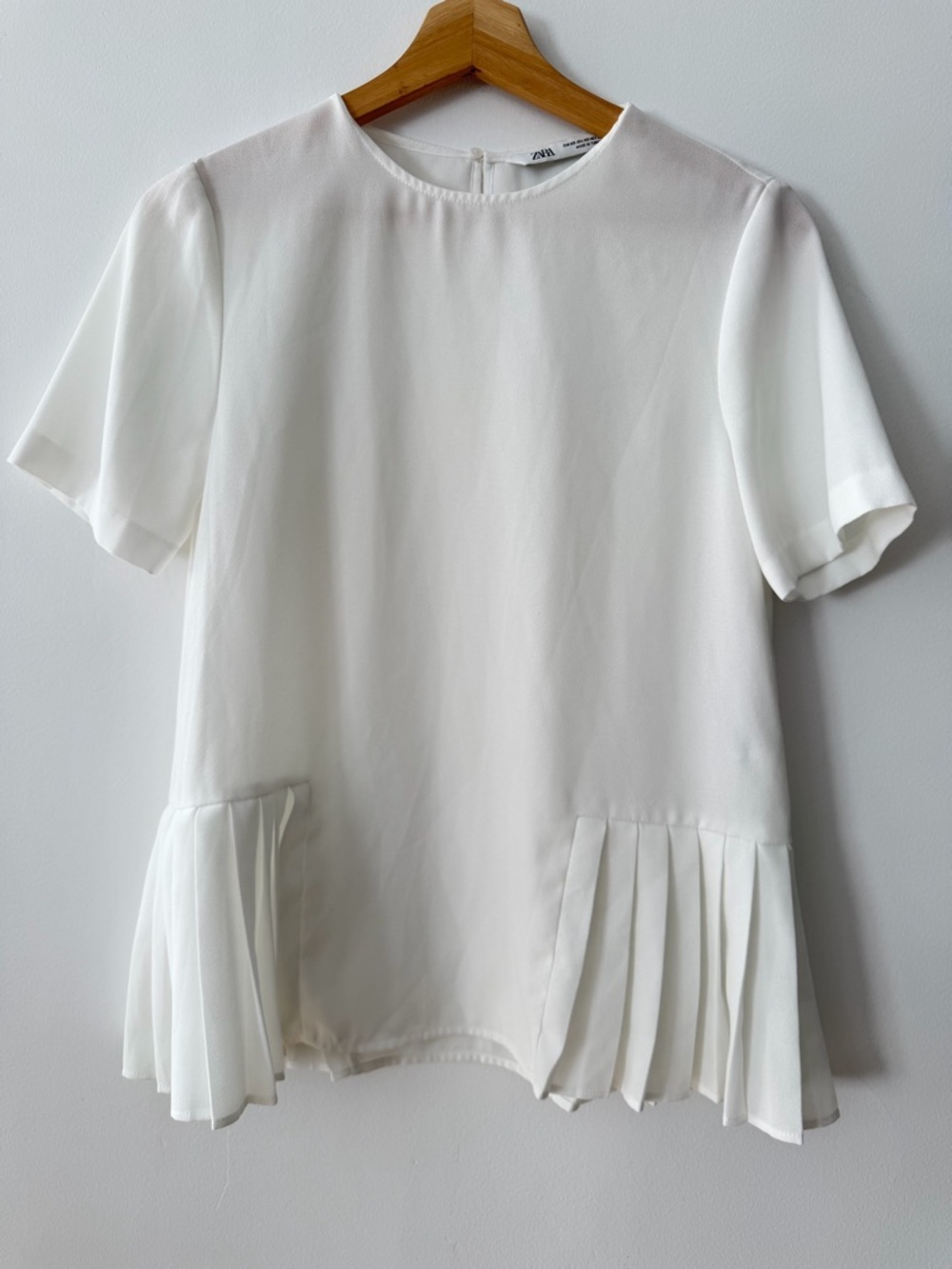 Zara White Short Sleeve Pleated Peplum Blouse XS - Picture 2 of 12
